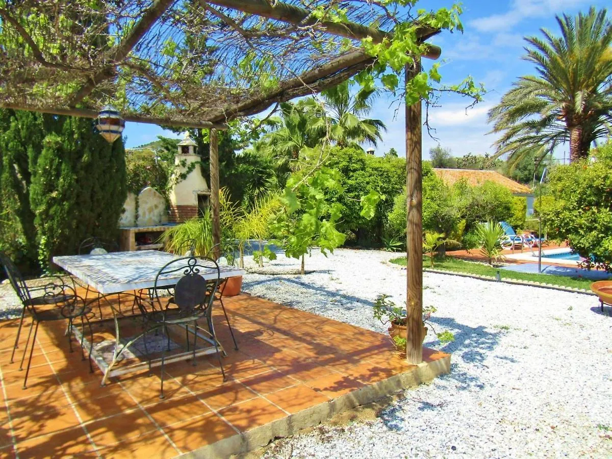 Escuela La Crujia Bed & Breakfast Velez Malaga 0*,  Spain