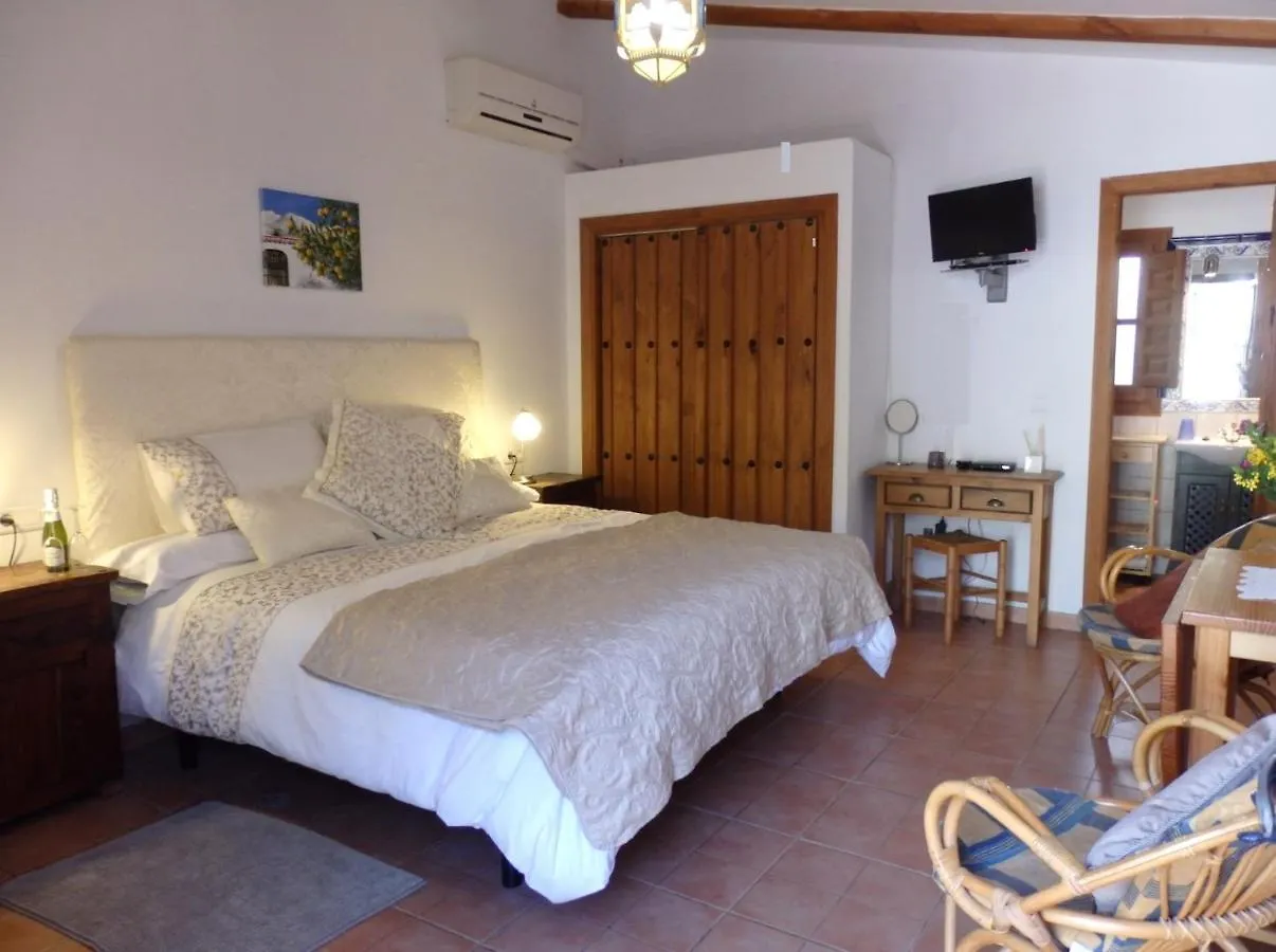 Escuela La Crujia Bed & Breakfast Velez Malaga 0*,