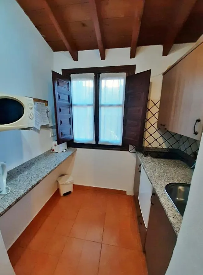 Escuela La Crujia Bed & Breakfast Velez Malaga 0*,
